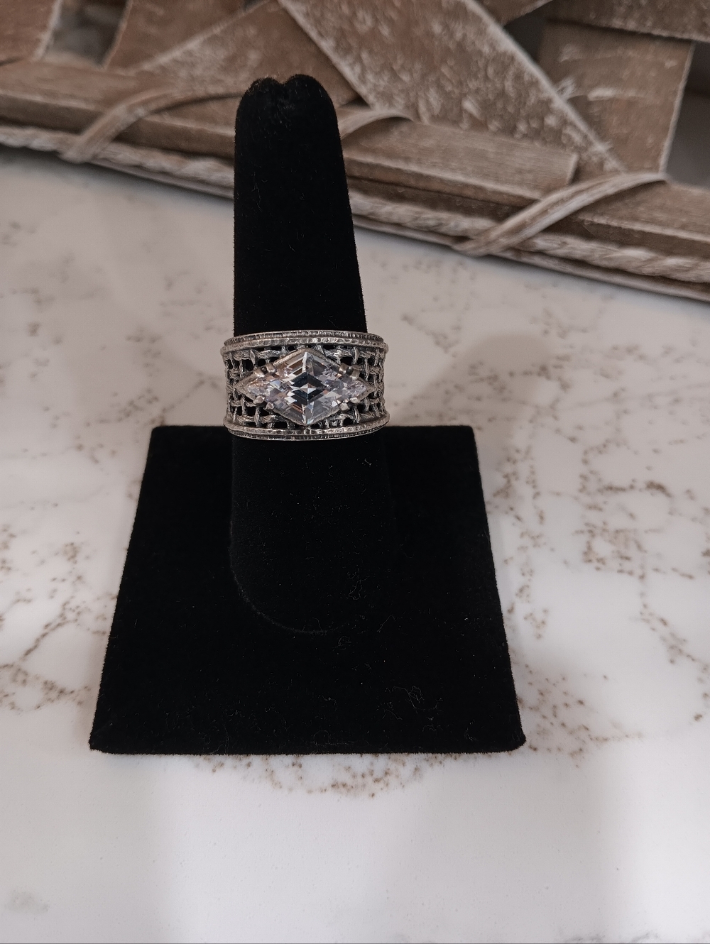 Spilada Silver .925 Ring Size 8.5-9